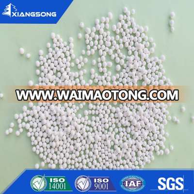 Low sodium activated alumina for petrochemical hydrogenation